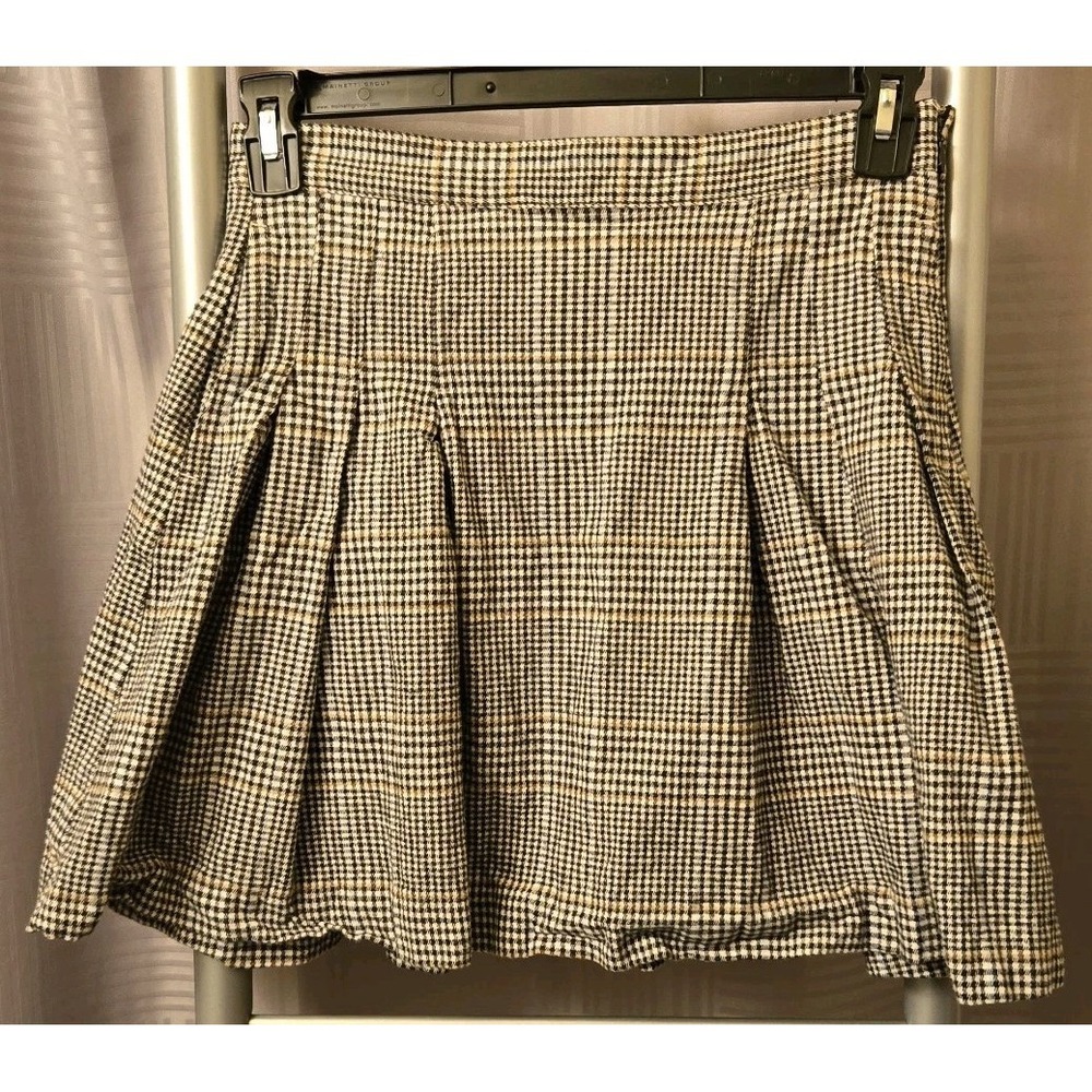 Free Assembly Womens Plaid Pleated‎ Mini Skirt Size 4 Glen Check Preppy Academia